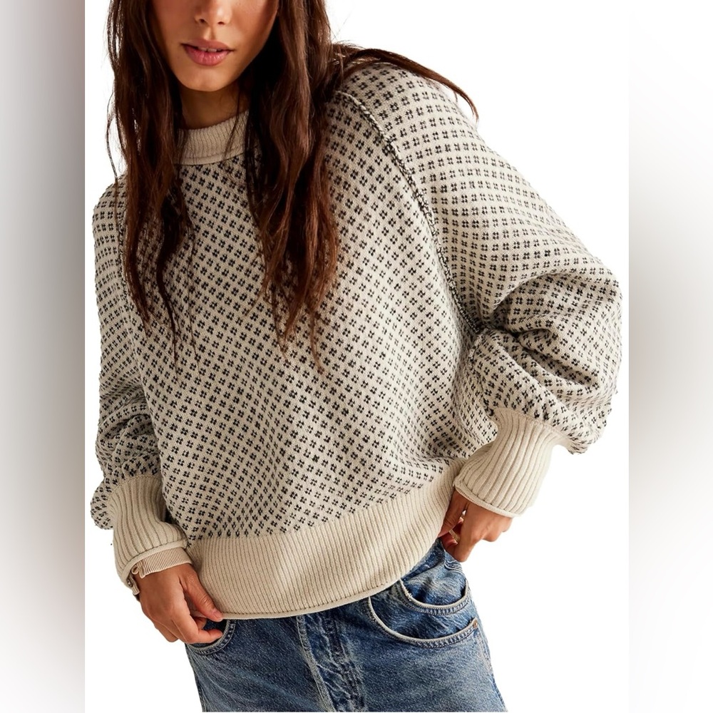 Free People NWT $168 Off-the-Shoulder Oversized Chunky Knit Wool Sweater
